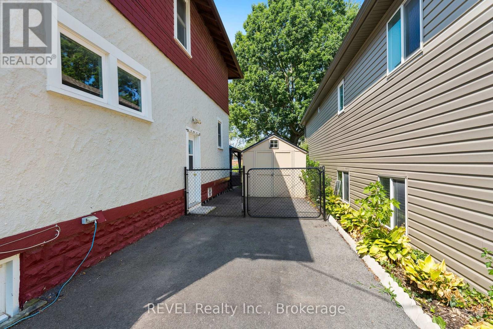 Photo 24 of 103 Wilton Avenue, Welland ON