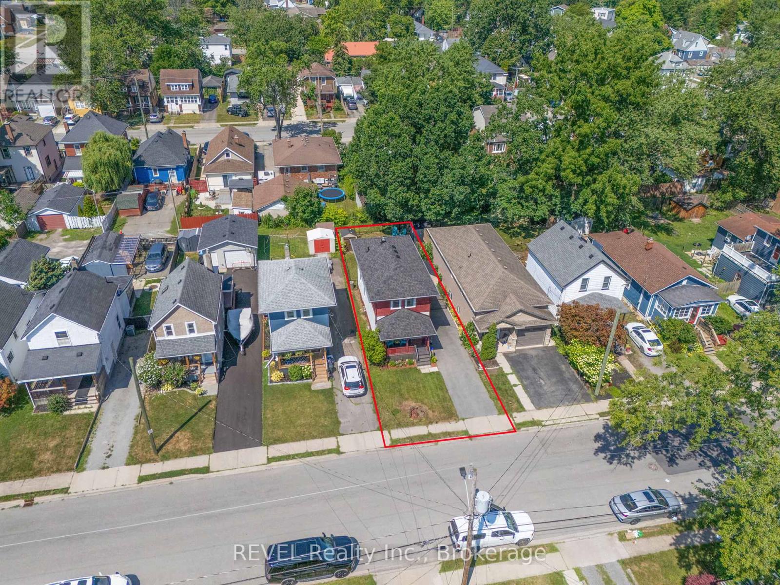 Photo 30 of 103 Wilton Avenue, Welland ON