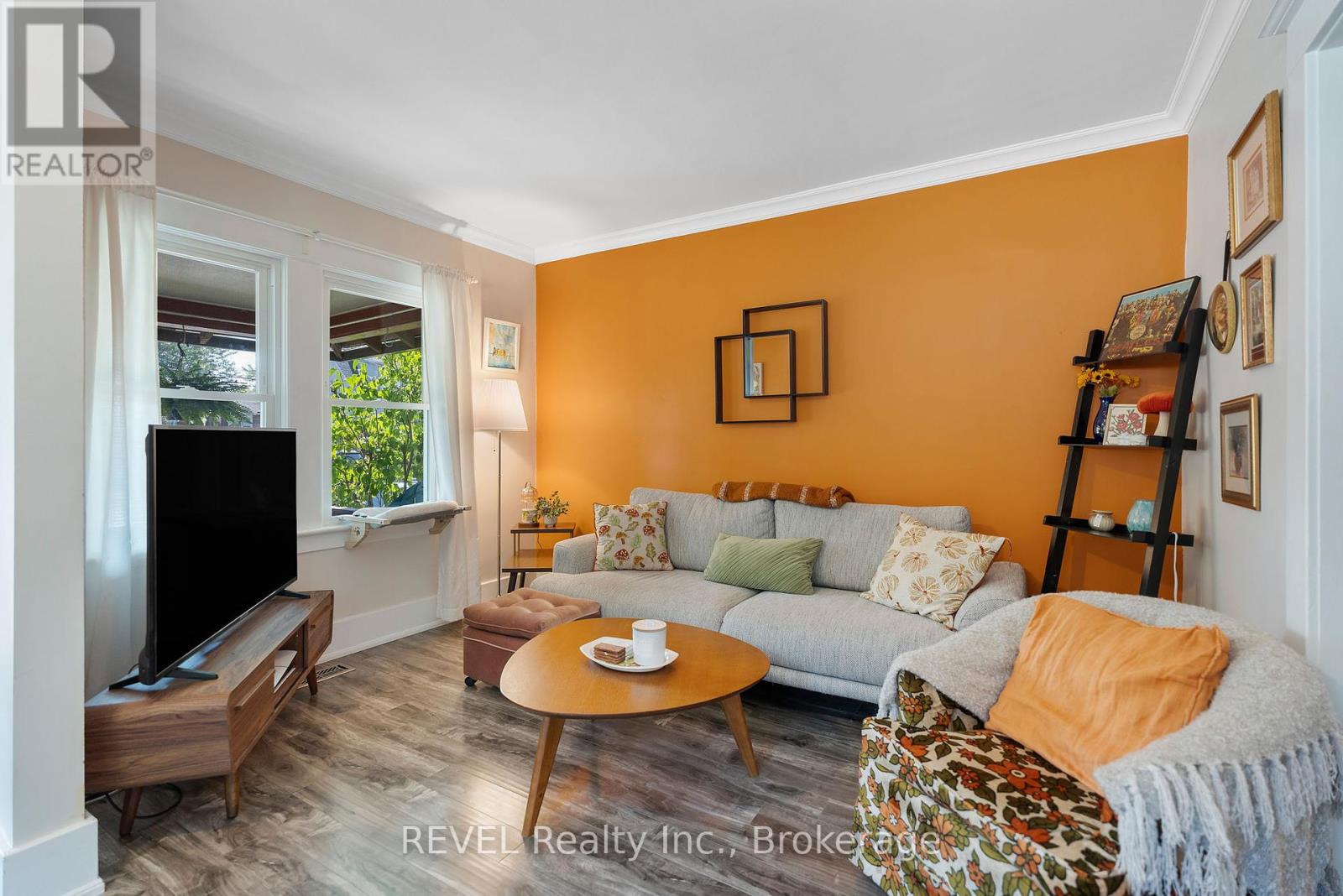 Photo 7 of 103 Wilton Avenue, Welland ON