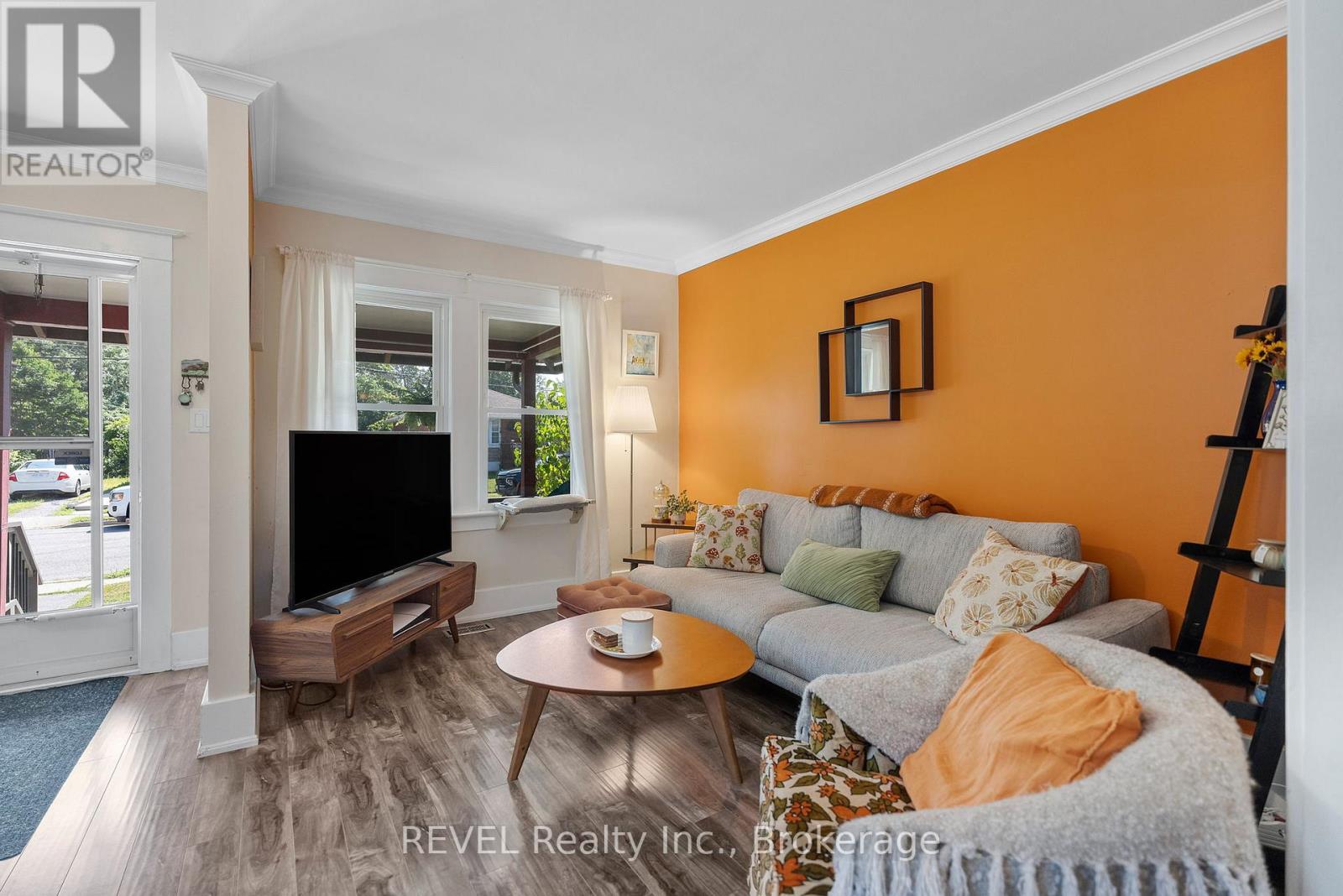 Photo 9 of 103 Wilton Avenue, Welland ON