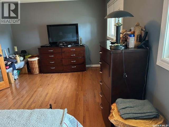 307 1ST STREET W - 10