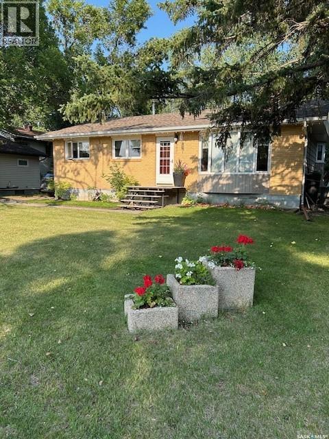 307 1ST STREET W - 2