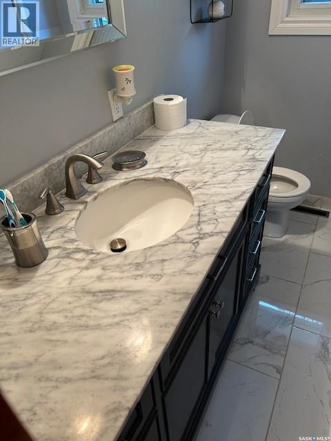 307 1ST STREET W - 11