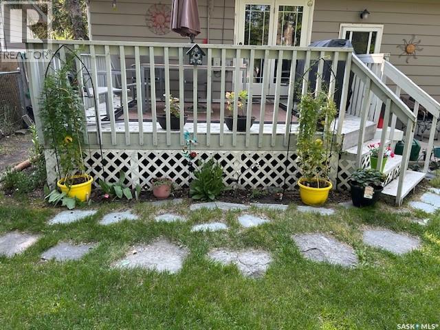 307 1ST STREET W - 19