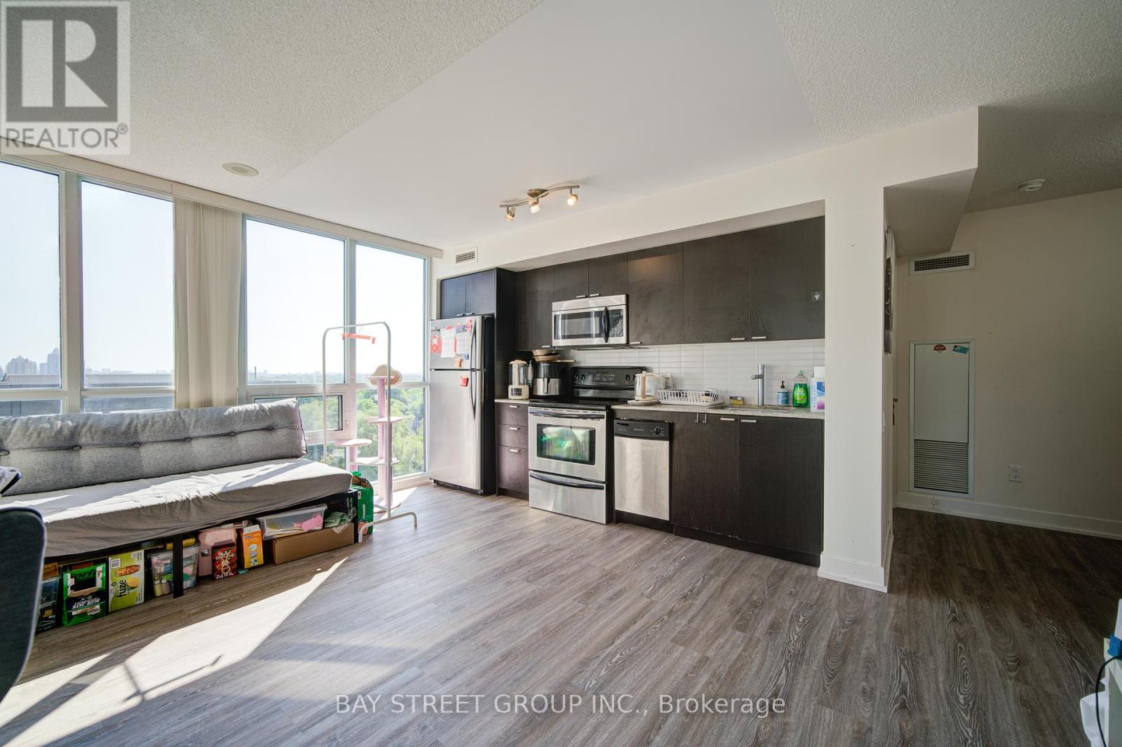 Photo 13 of 1104 23 Sheppard Avenue E, Toronto ON