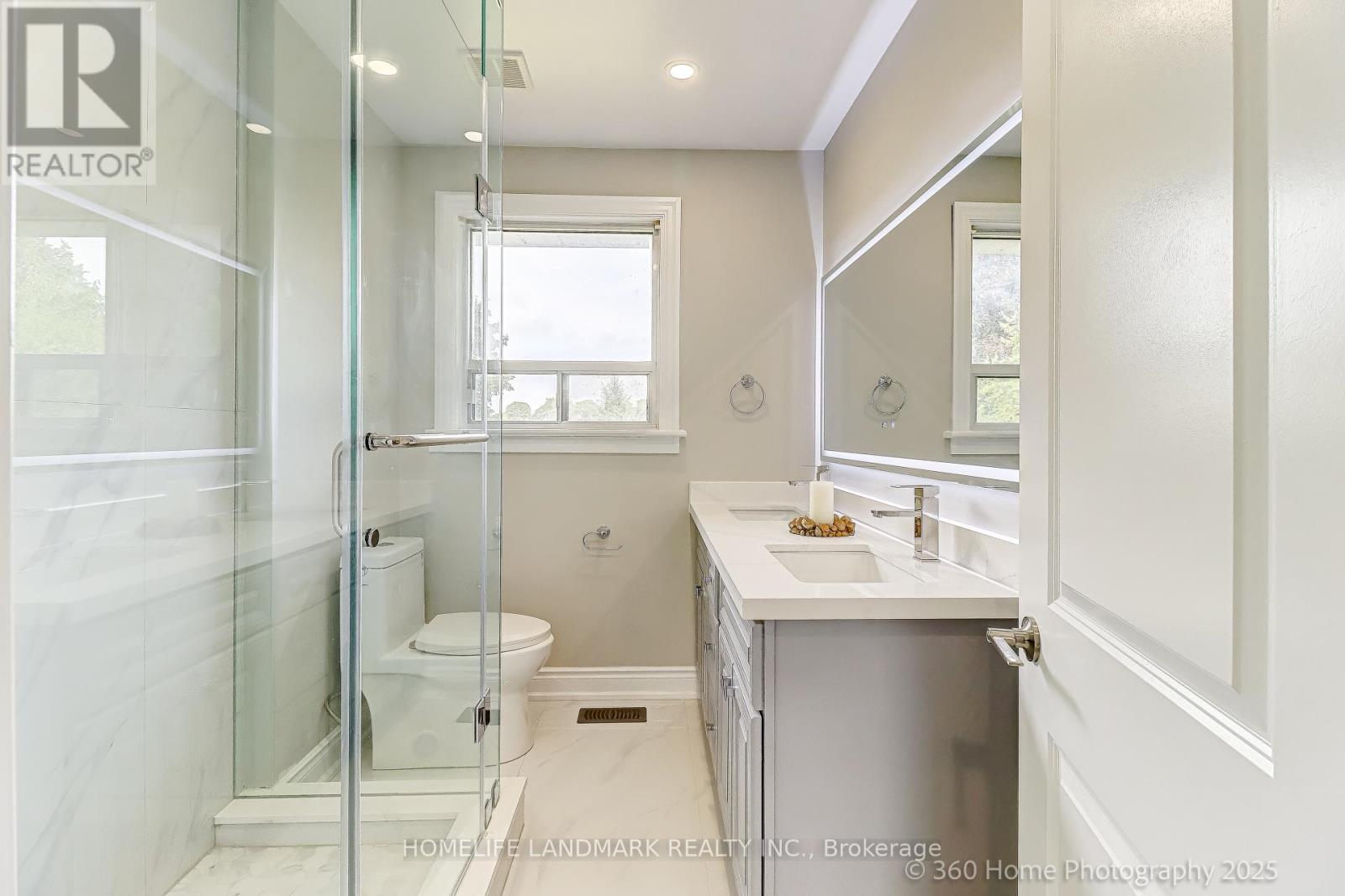 Photo 14 of 46 Bowerbank Drive, Toronto ON