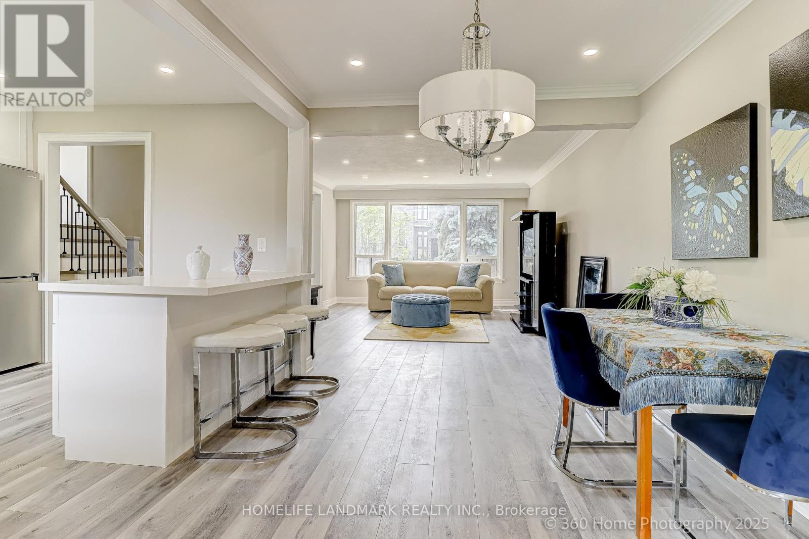 Photo 5 of 46 Bowerbank Drive, Toronto ON