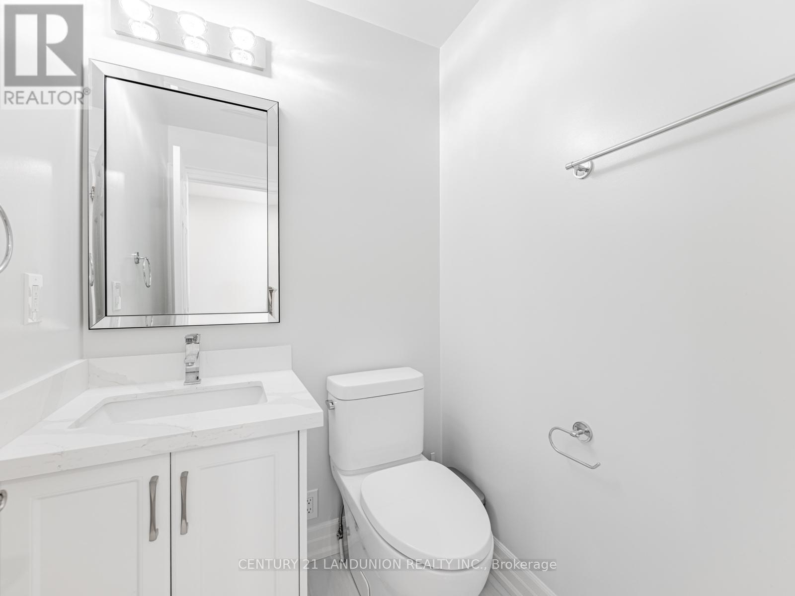 Photo 10 of 36 Levitt Court, Toronto ON