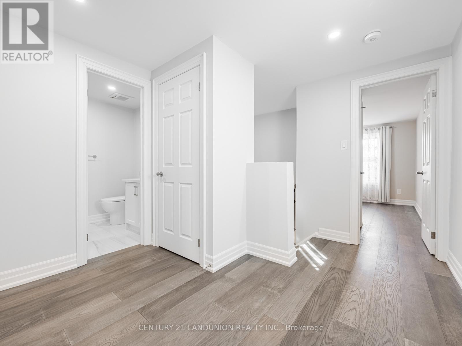 Photo 11 of 36 Levitt Court, Toronto ON