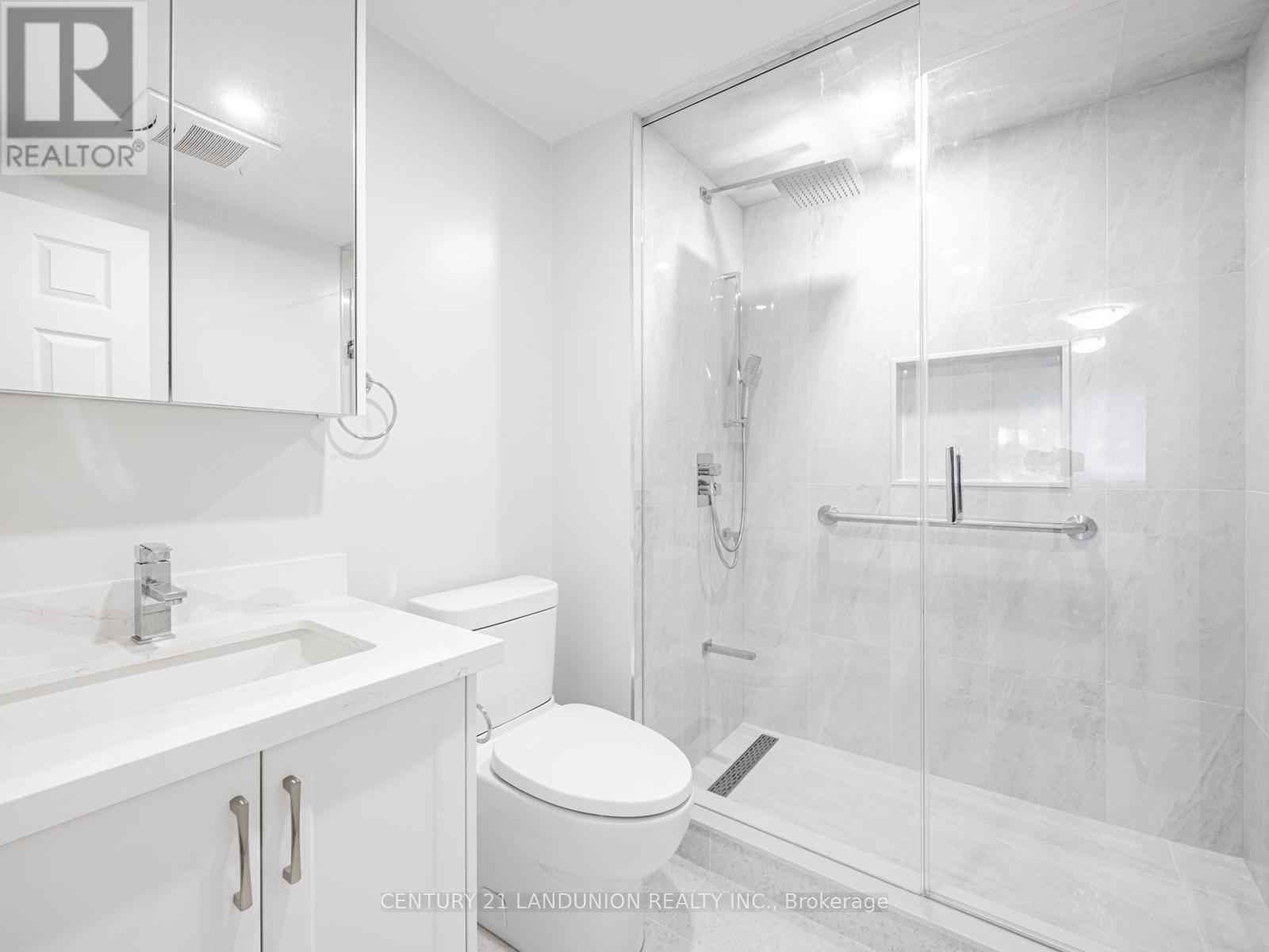 Photo 13 of 36 Levitt Court, Toronto ON