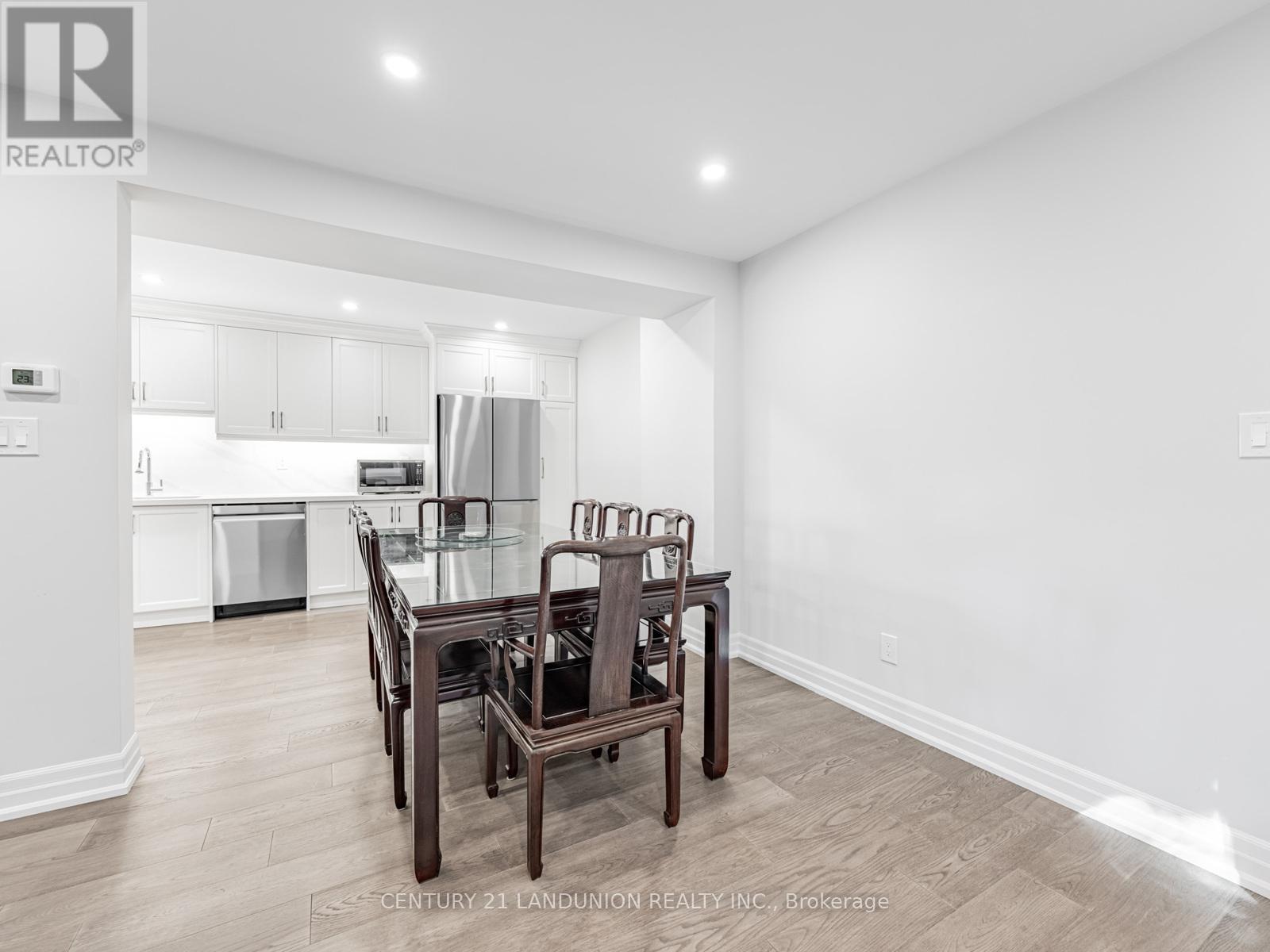 Photo 5 of 36 Levitt Court, Toronto ON