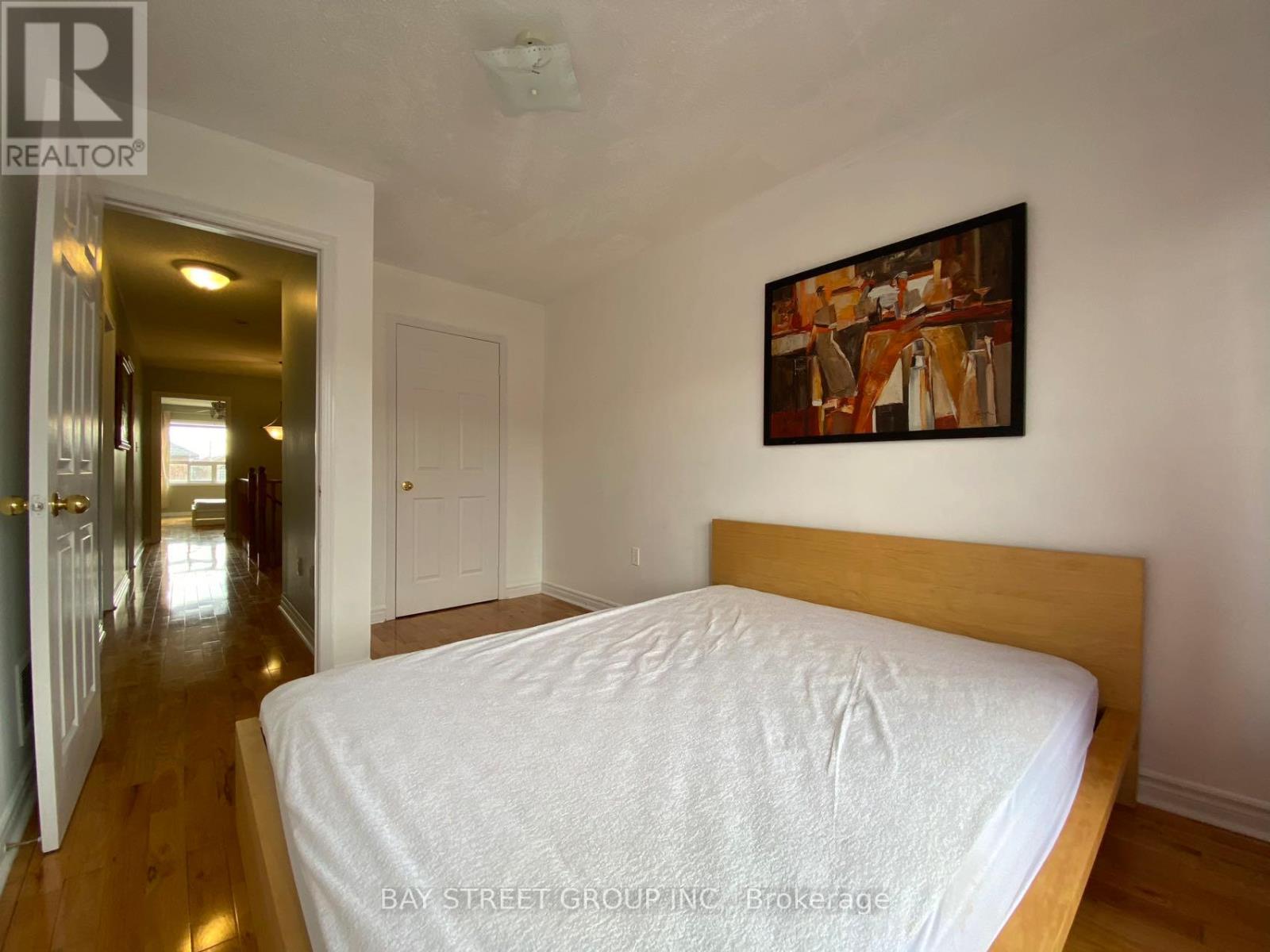 Photo 22 of 27 Neuchatel Avenue, Vaughan ON