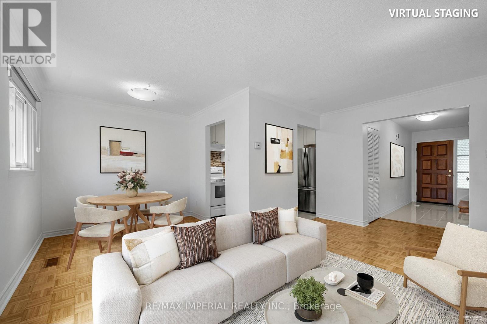 Photo 10 of 24 Norris Way, Markham ON