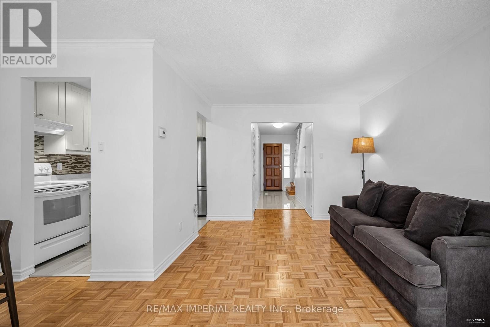 Photo 14 of 24 Norris Way, Markham ON