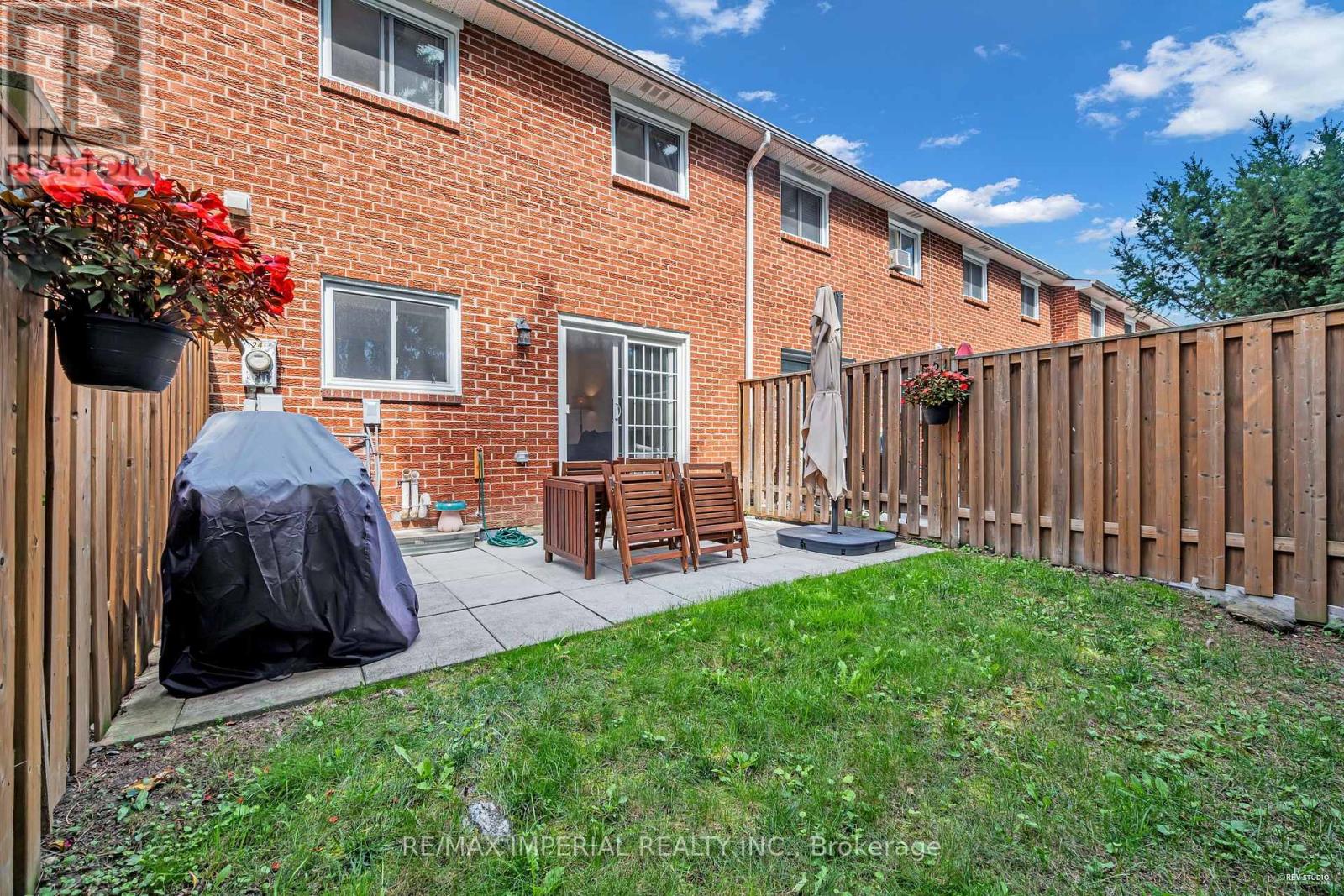 Photo 19 of 24 Norris Way, Markham ON