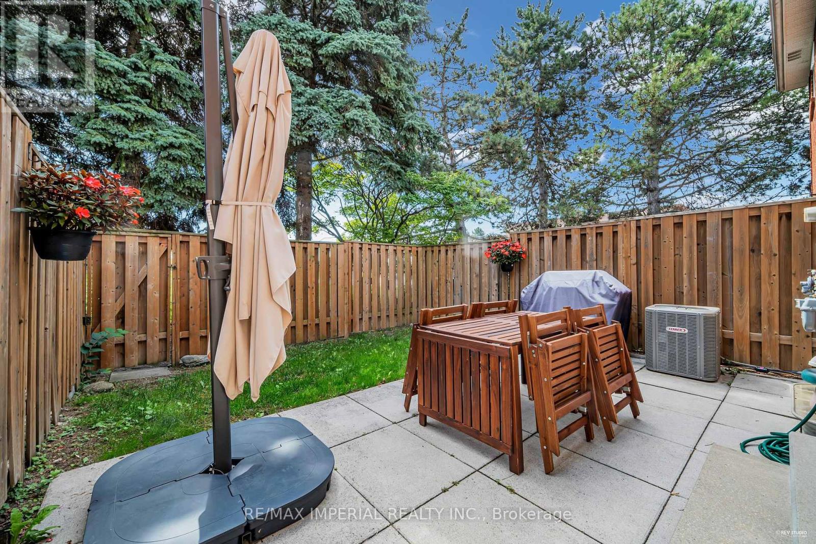 Photo 20 of 24 Norris Way, Markham ON