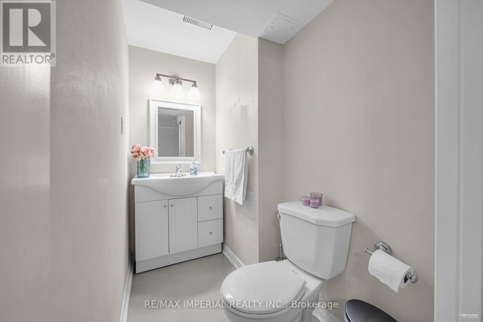 Photo 38 of 24 Norris Way, Markham ON