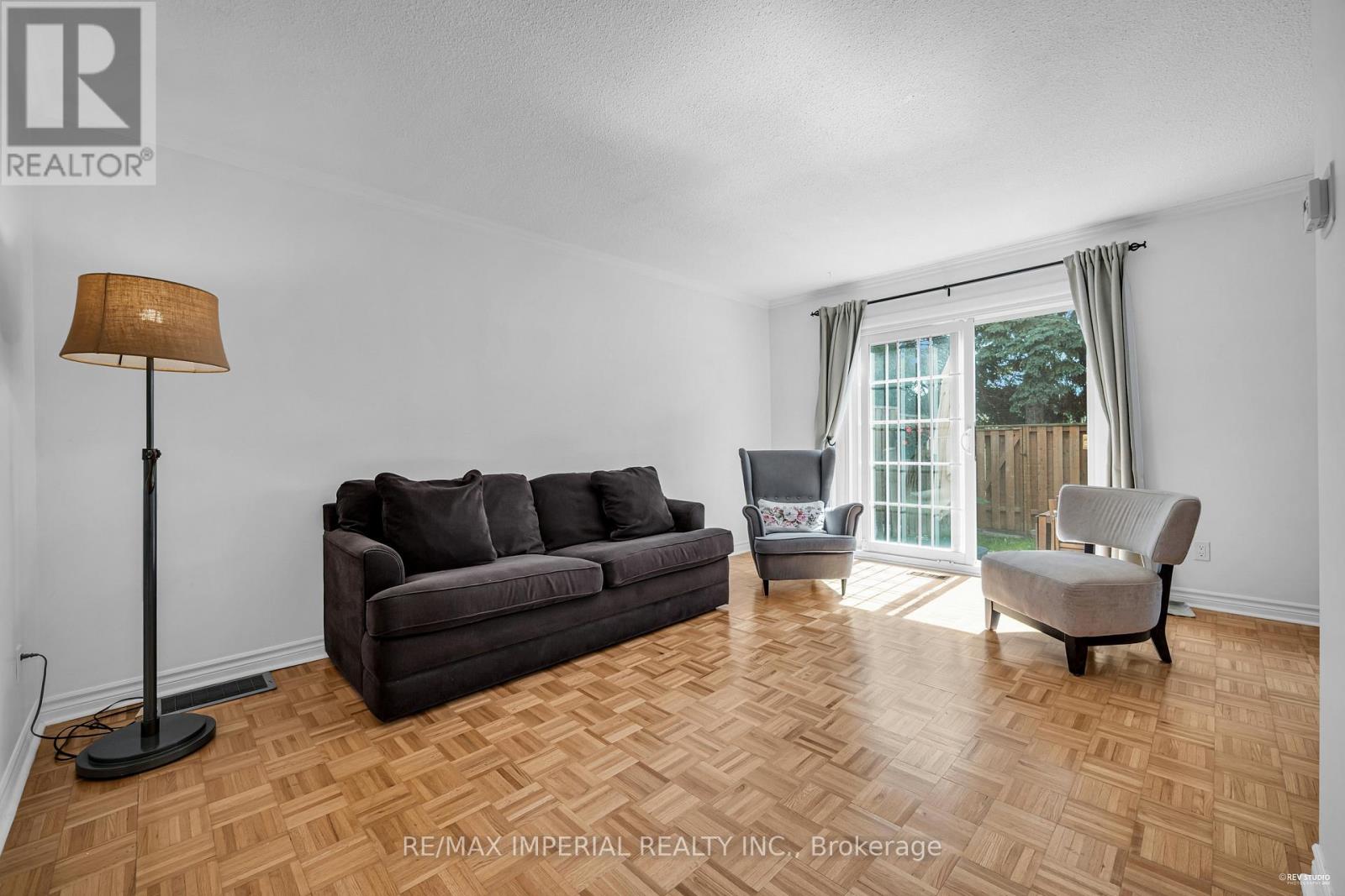 Photo 5 of 24 Norris Way, Markham ON