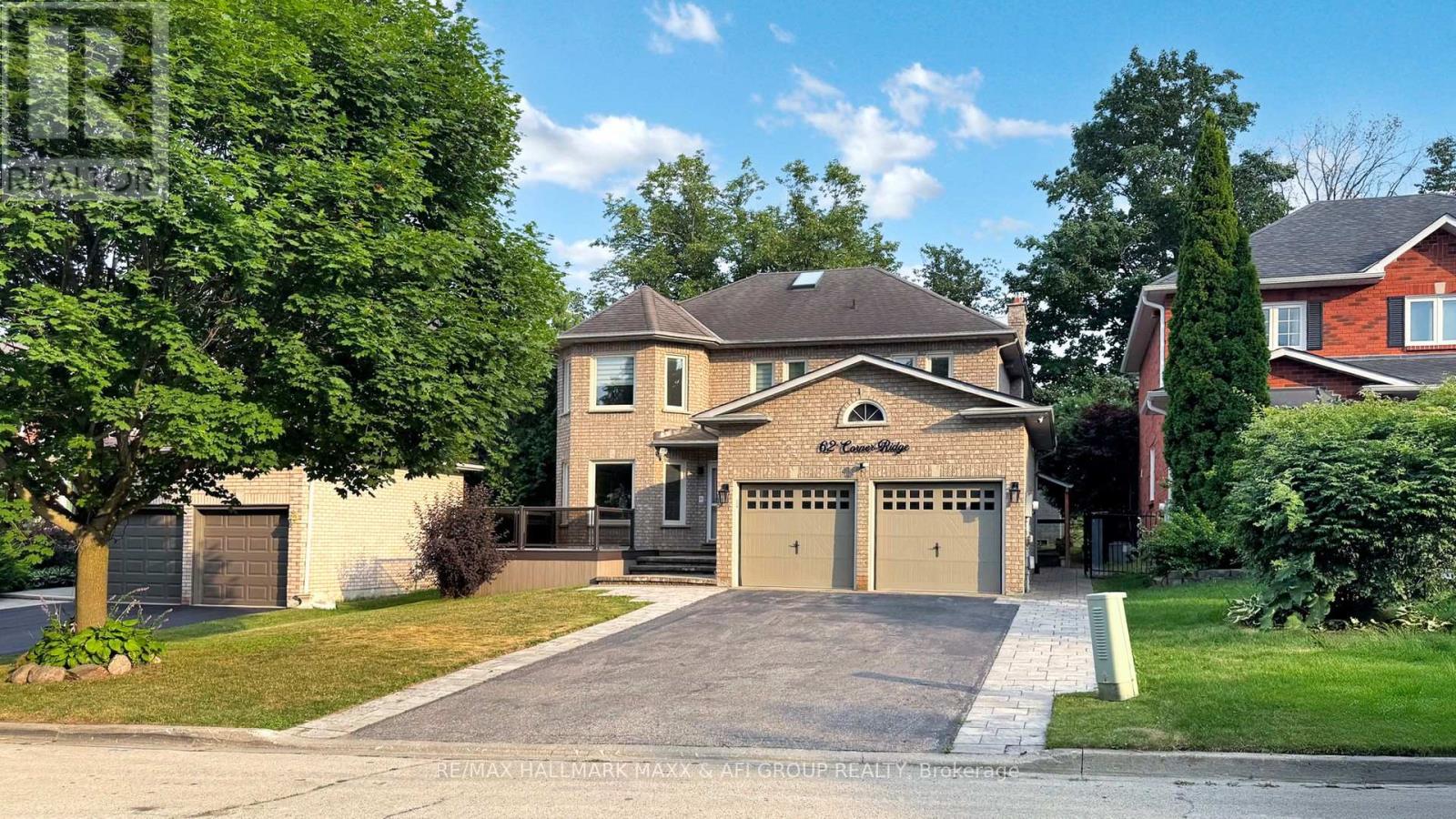 Photo 1 of 62 Corner Ridge Road, Aurora ON
