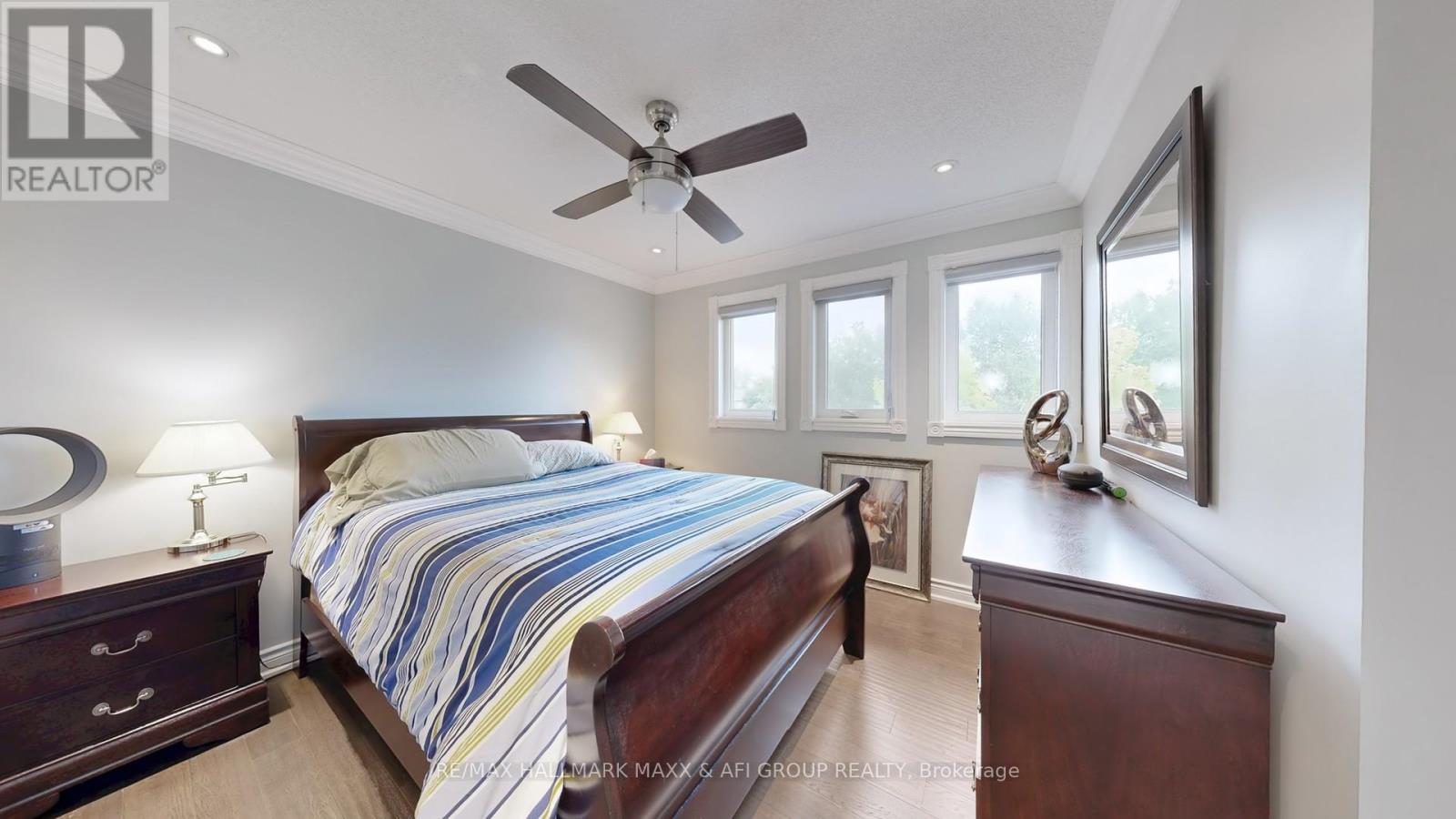 Photo 28 of 62 Corner Ridge Road, Aurora ON
