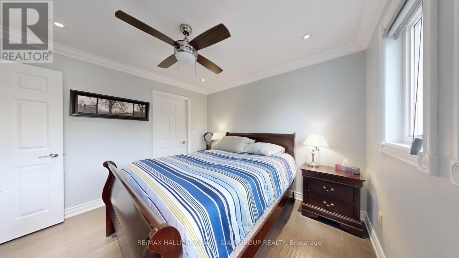 Photo 29 of 62 Corner Ridge Road, Aurora ON
