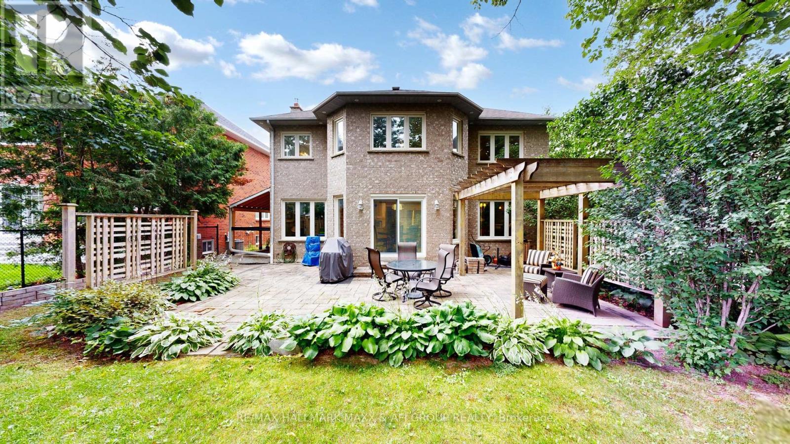 Photo 47 of 62 Corner Ridge Road, Aurora ON