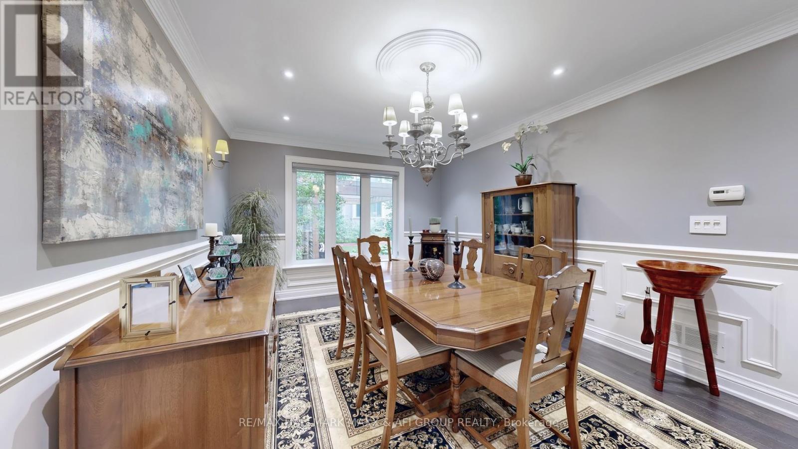Photo 5 of 62 Corner Ridge Road, Aurora ON