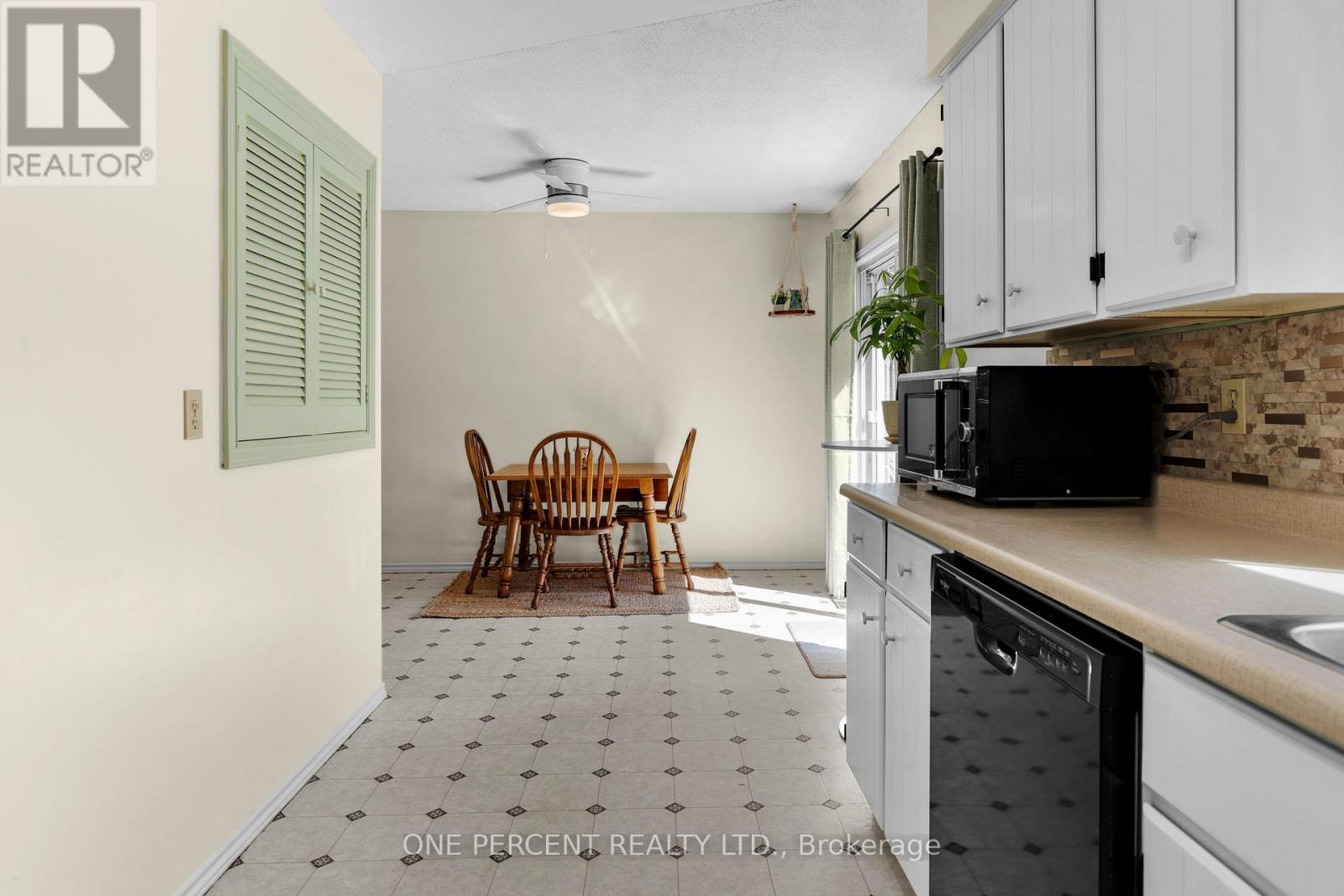 Photo 13 of 4297 Huronia Road, Severn ON