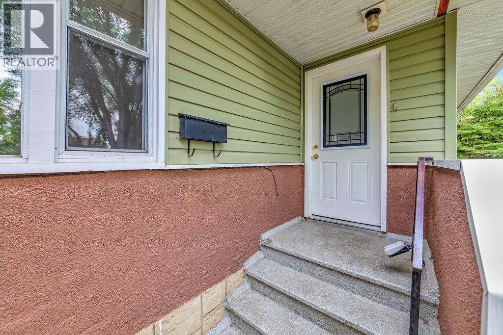 Photo 3 of 5610 50 Street, Lloydminster AB