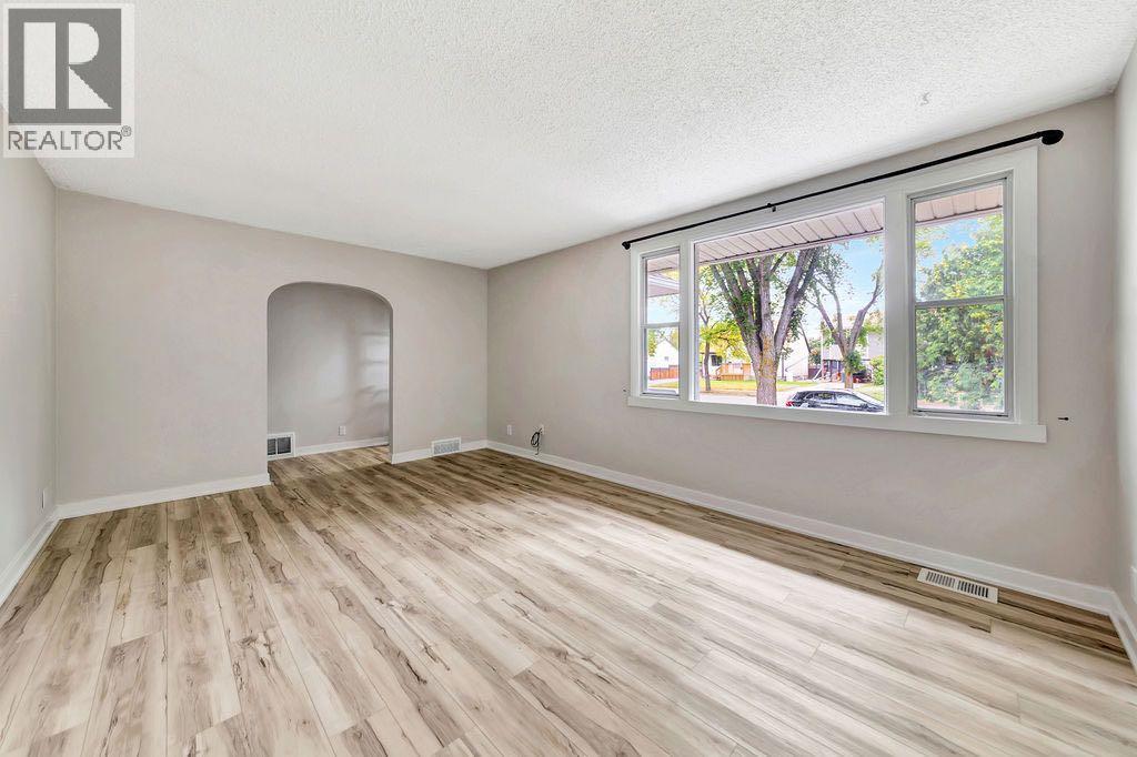 Photo 7 of 5610 50 Street, Lloydminster AB
