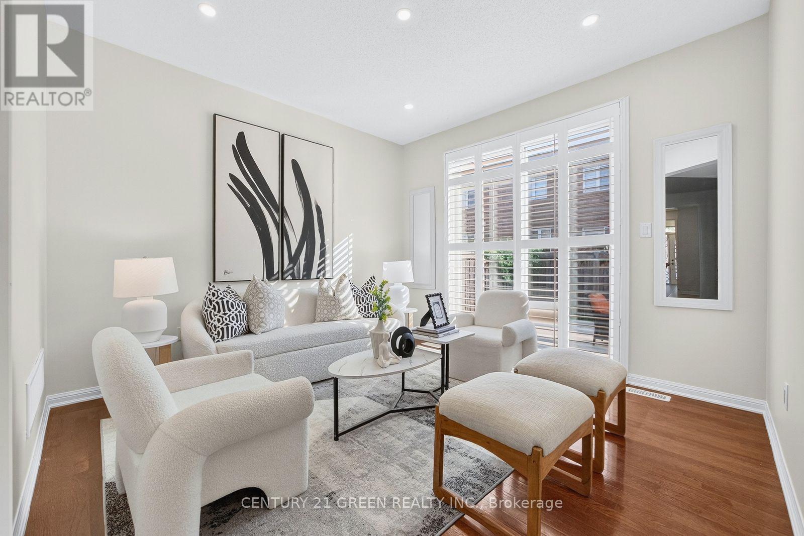Photo 11 of 936 Rigo Crossing, Milton ON