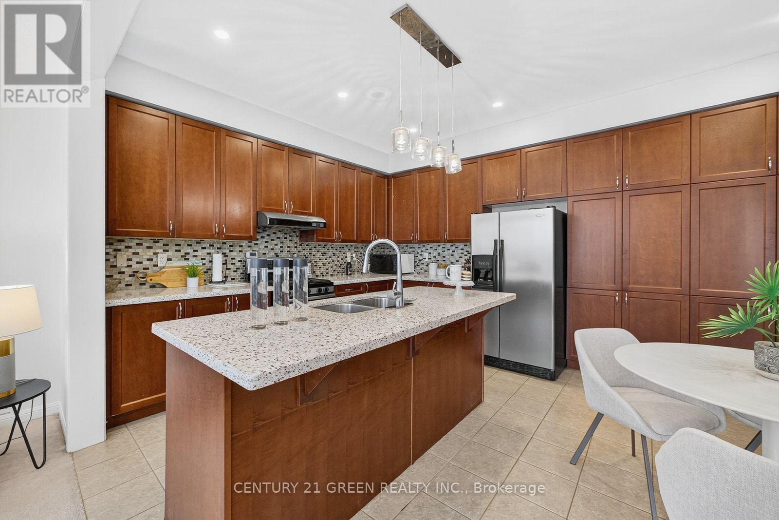 Photo 19 of 936 Rigo Crossing, Milton ON