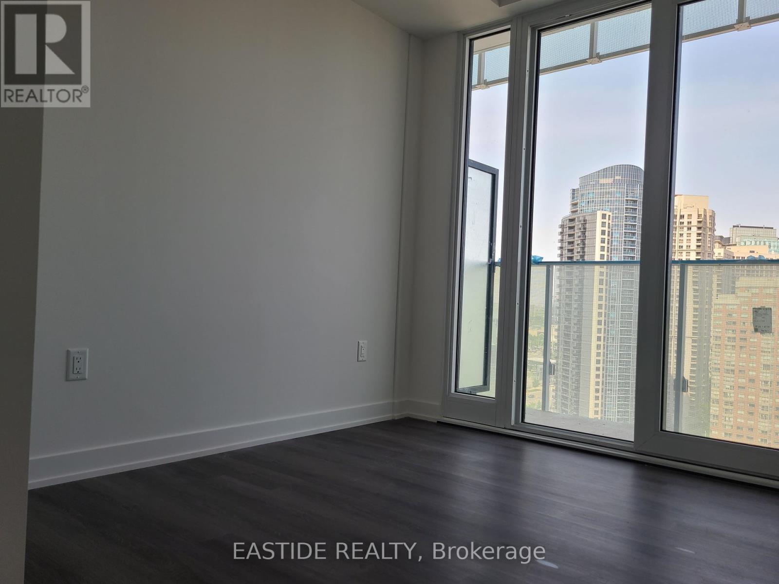 Photo 7 of 1604 3883 Quartz Road, Mississauga ON