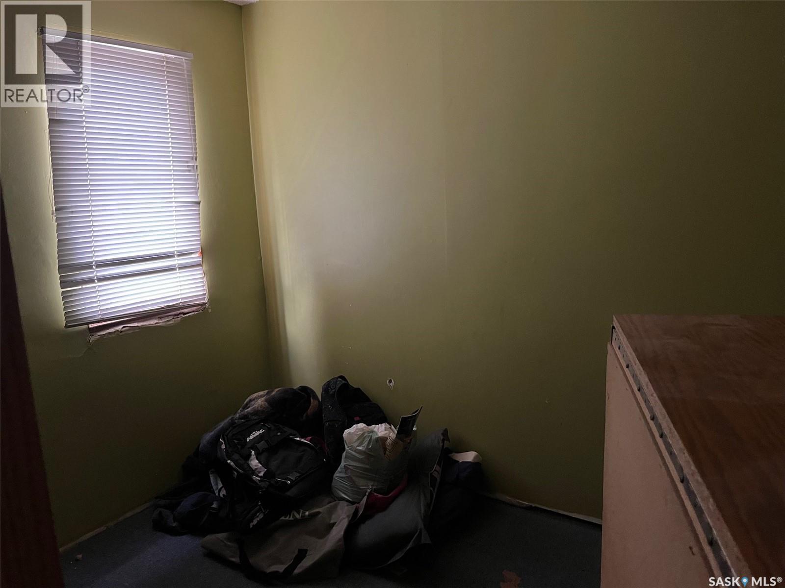 Photo 16 of 1401 Lacon Street, Regina SK