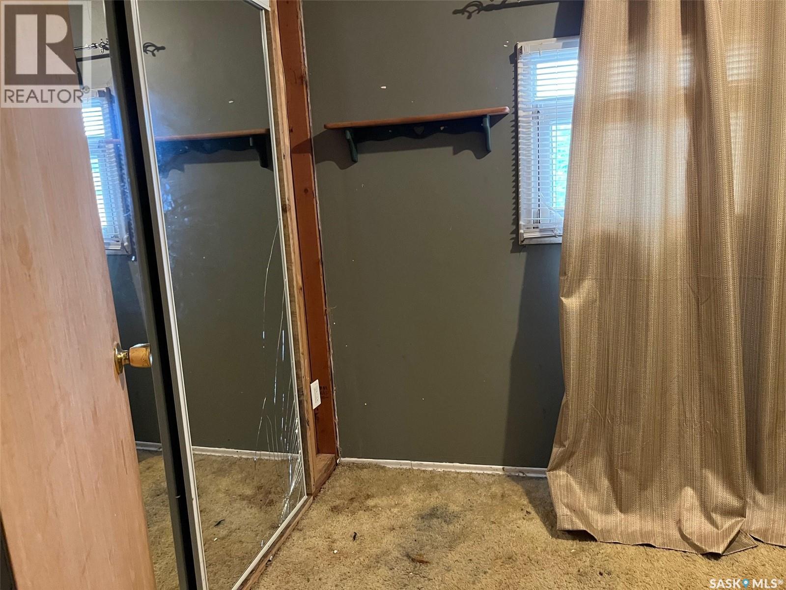 Photo 21 of 1401 Lacon Street, Regina SK