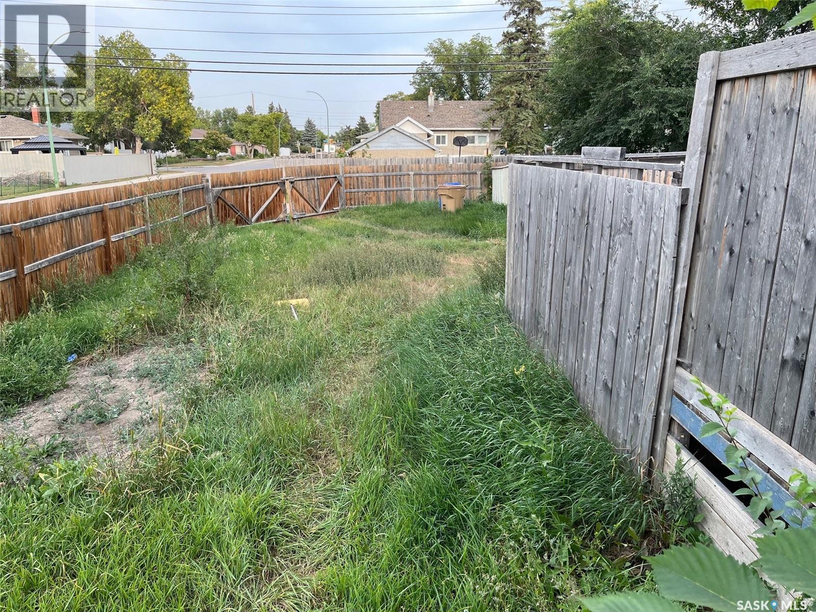 Photo 26 of 1401 Lacon Street, Regina SK