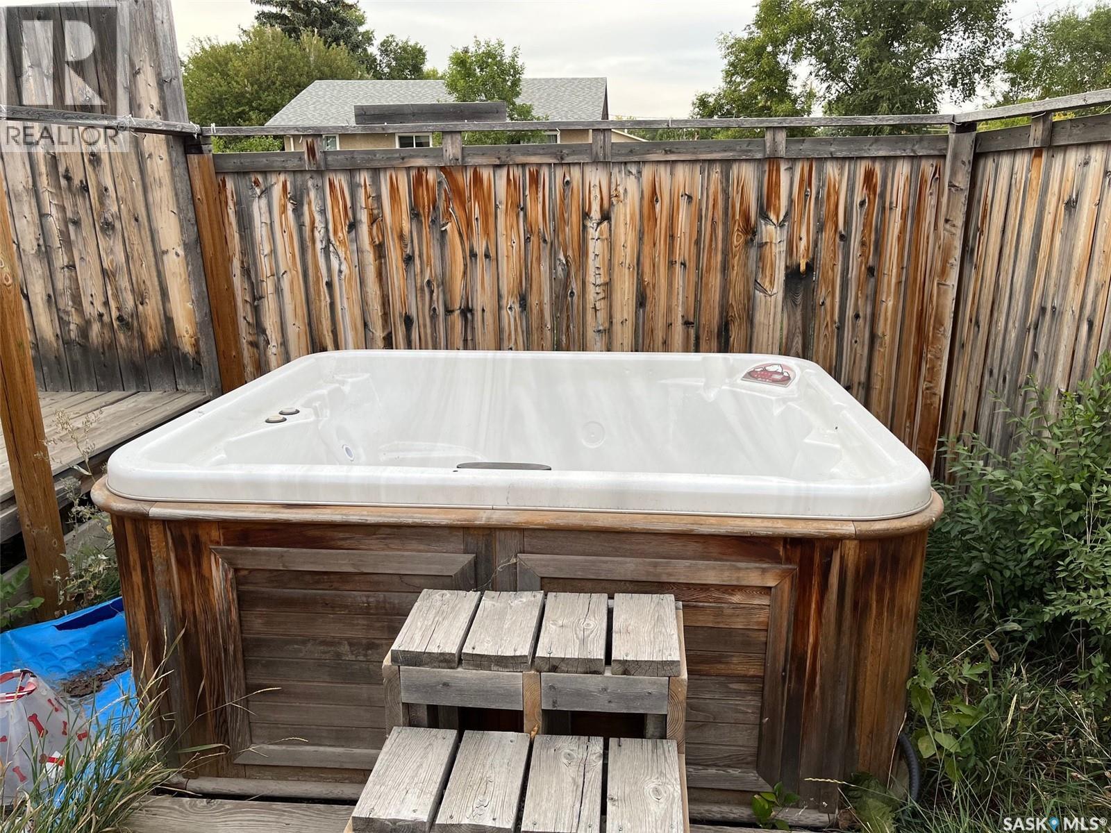 Photo 32 of 1401 Lacon Street, Regina SK