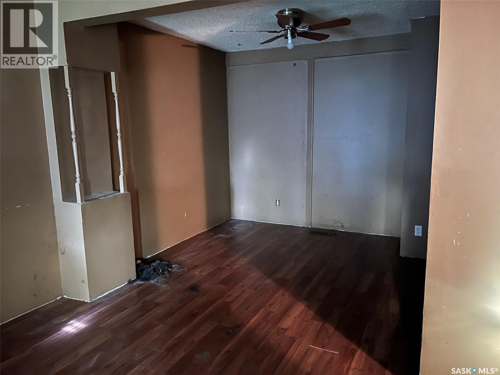 Photo 9 of 1401 Lacon Street, Regina SK