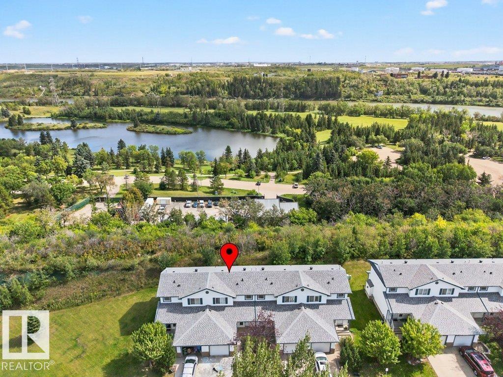 Photo 2 of 21 450 Hyndman Cr Nw, Edmonton AB