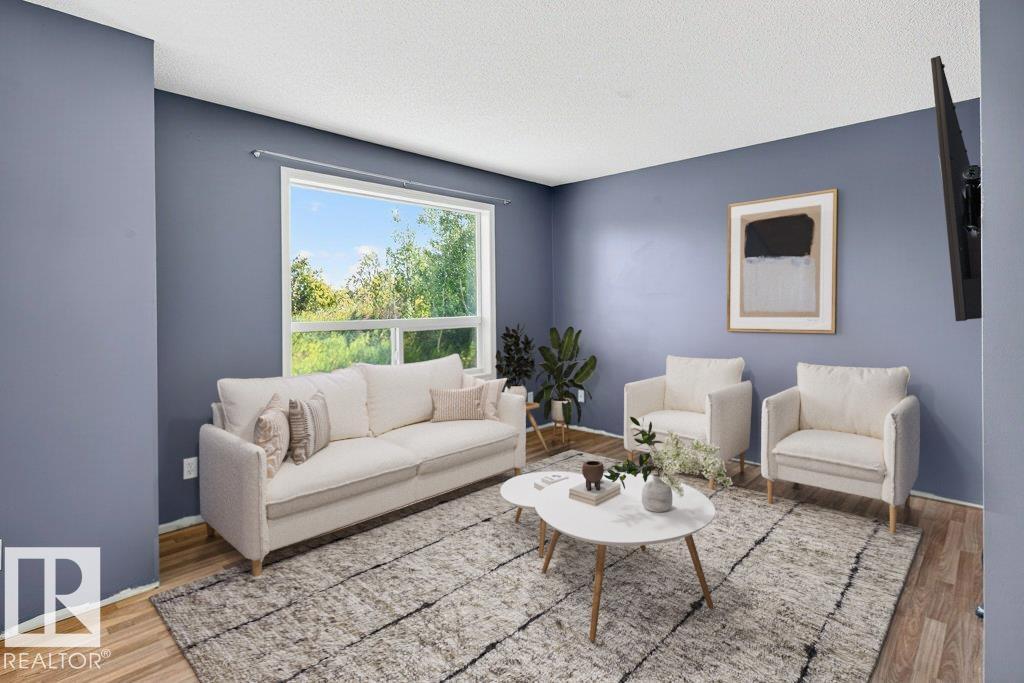 Photo 10 of 21 450 Hyndman Cr Nw, Edmonton AB