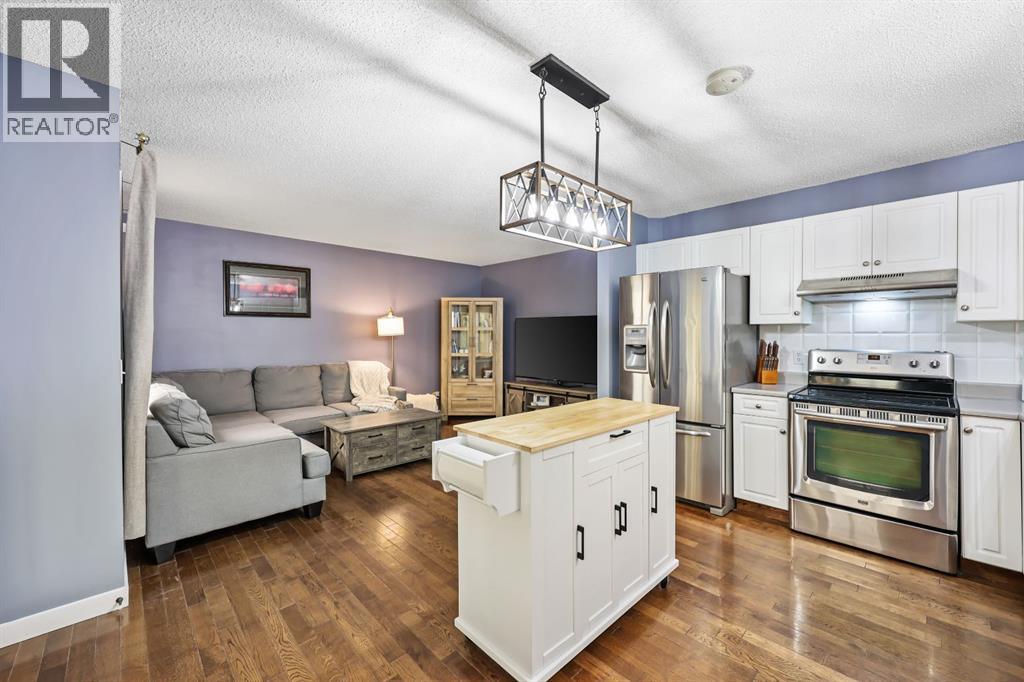 Photo 13 of 10 Big Springs Hill Se, Airdrie AB