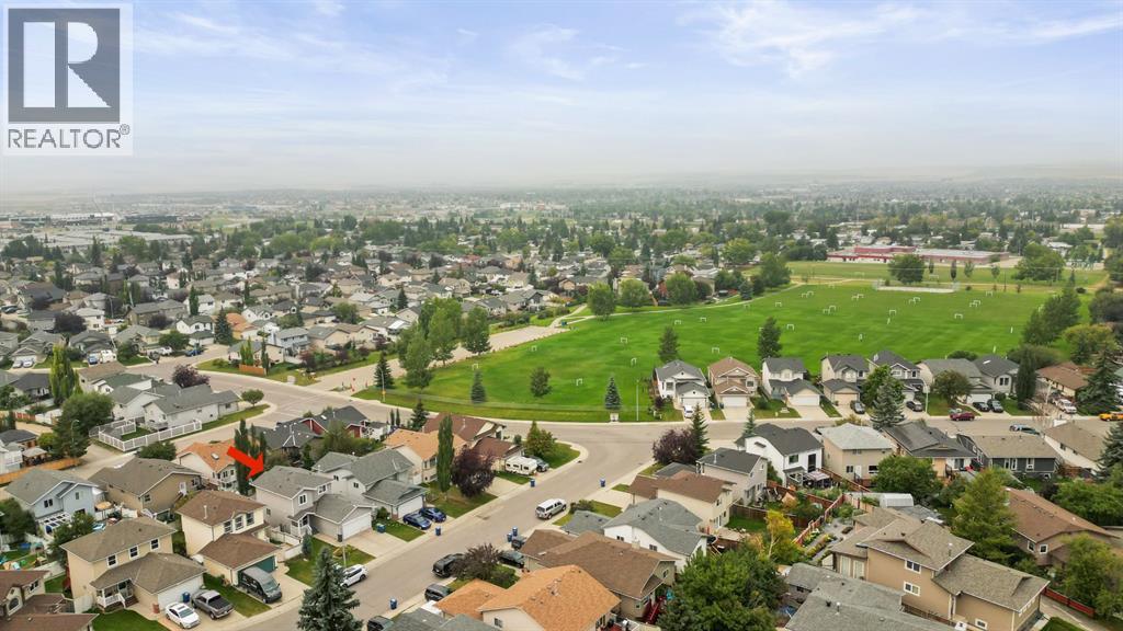 Photo 2 of 10 Big Springs Hill Se, Airdrie AB