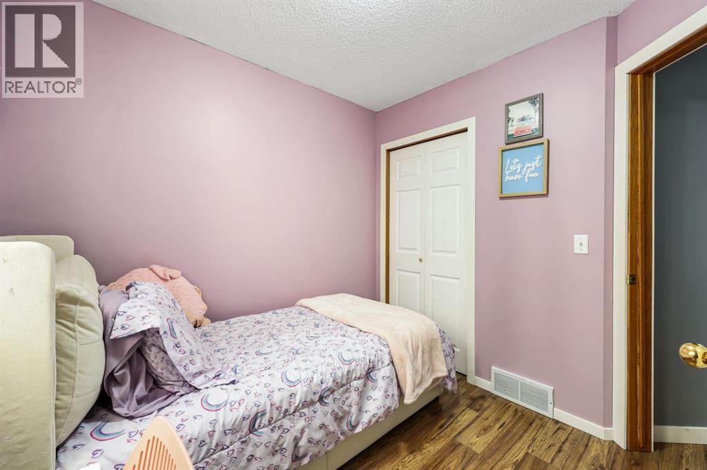 Photo 22 of 10 Big Springs Hill Se, Airdrie AB