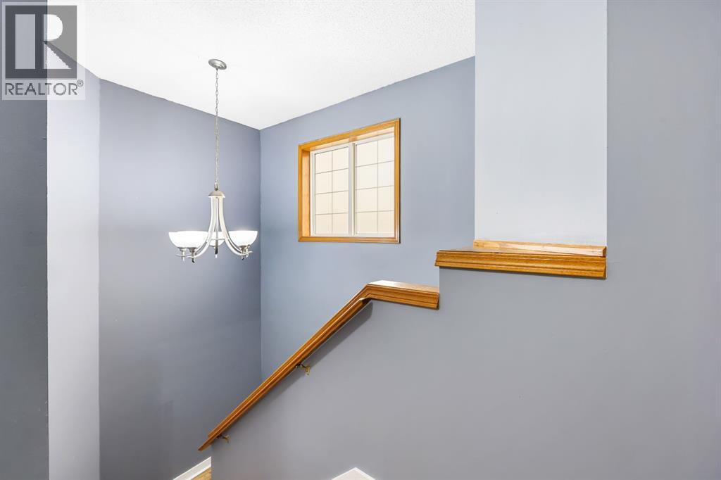 Photo 26 of 10 Big Springs Hill Se, Airdrie AB