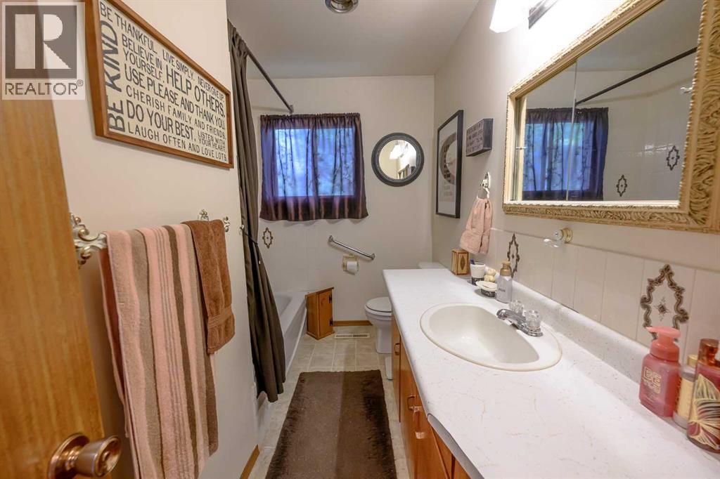 Photo 20 of 10230 112 Avenue, Grande Prairie AB