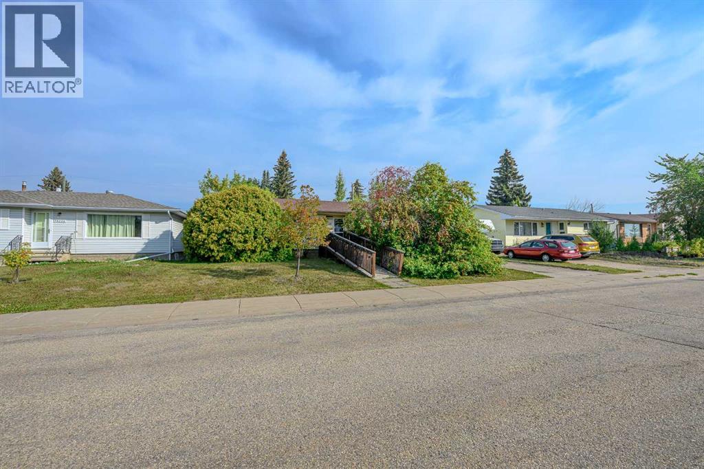 Photo 46 of 10230 112 Avenue, Grande Prairie AB