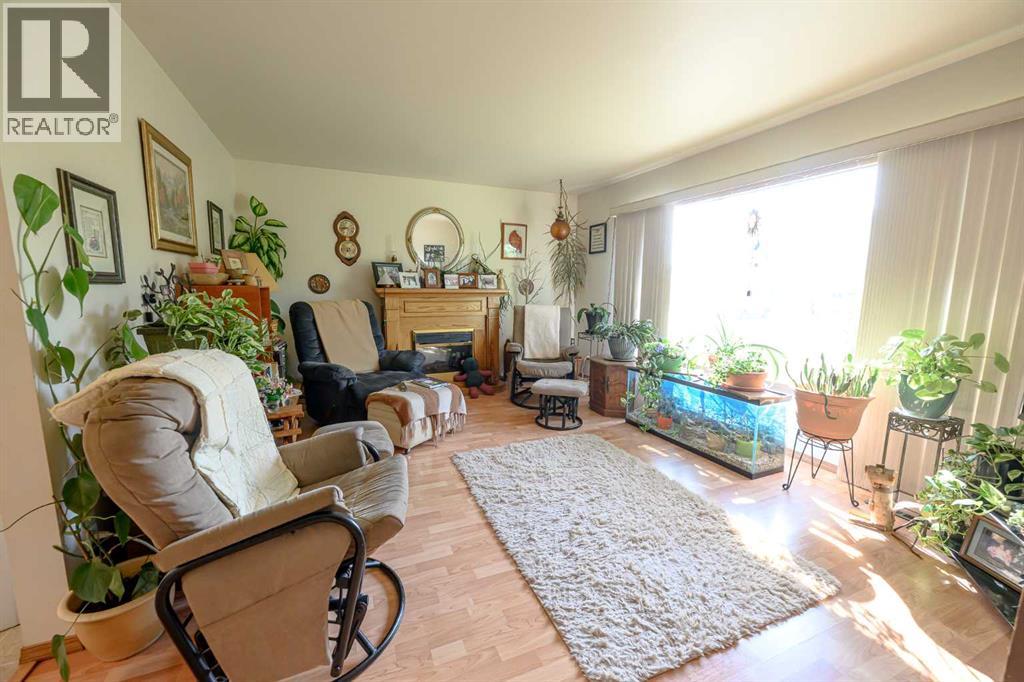 Photo 8 of 10230 112 Avenue, Grande Prairie AB