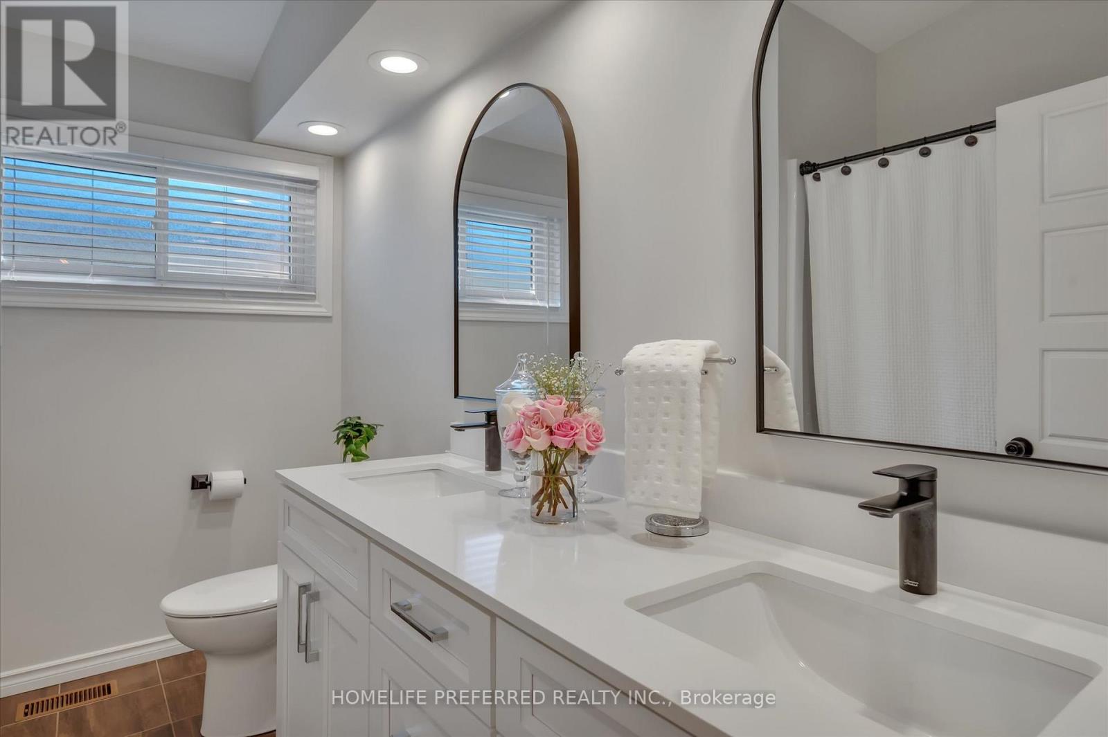Photo 21 of 268 Bellevue Street, Peterborough ON