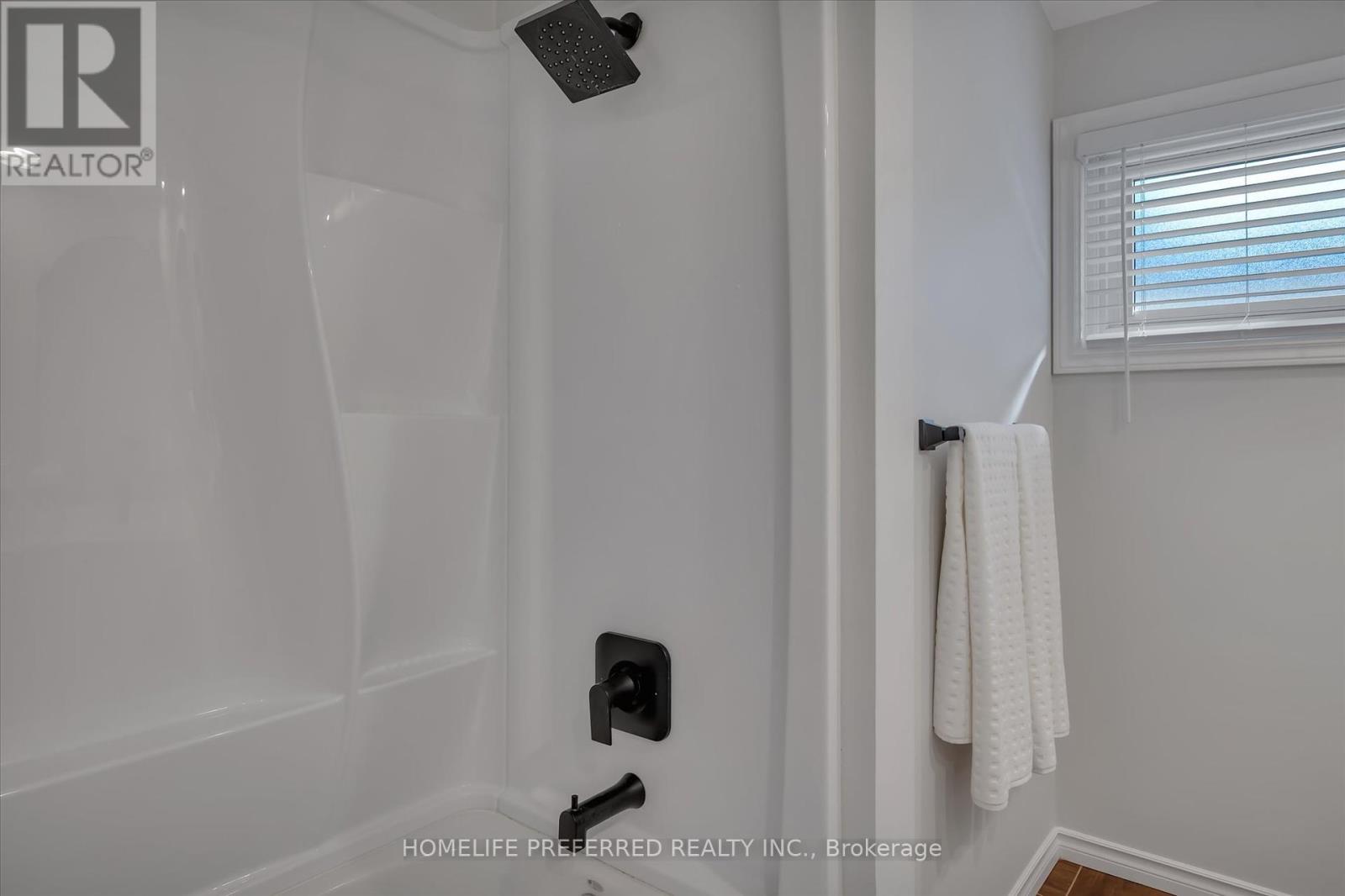 Photo 22 of 268 Bellevue Street, Peterborough ON