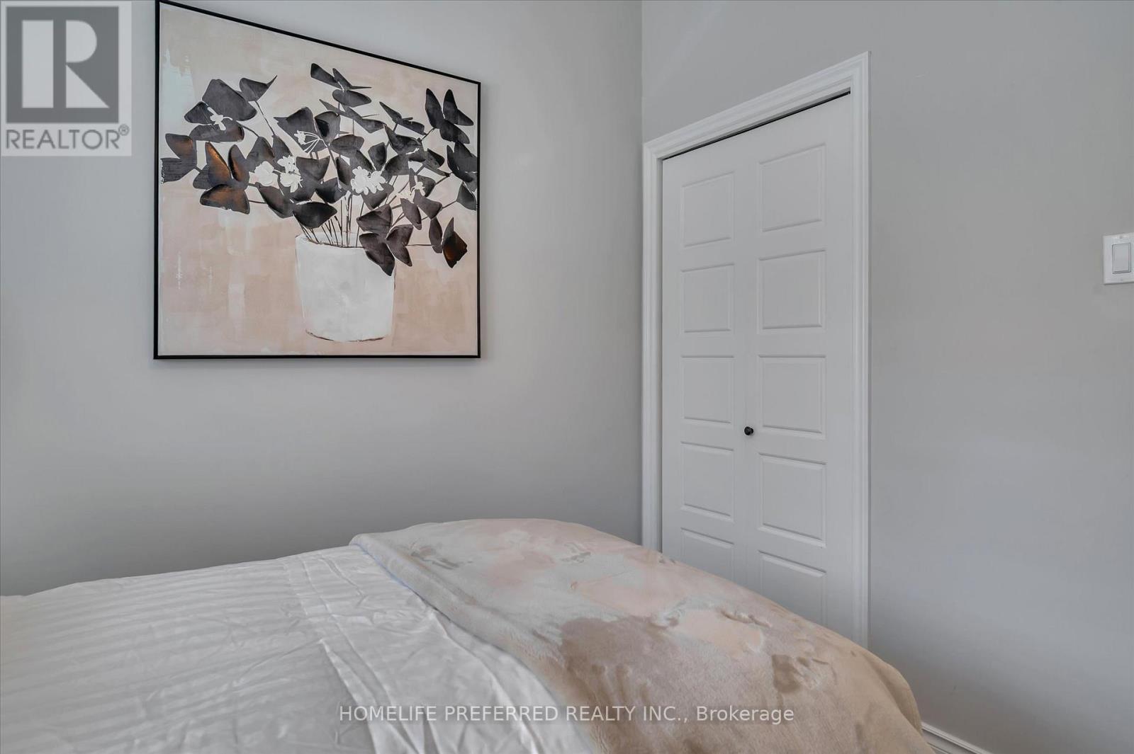 Photo 26 of 268 Bellevue Street, Peterborough ON